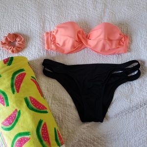 VS Knockout Bandeau bikini top